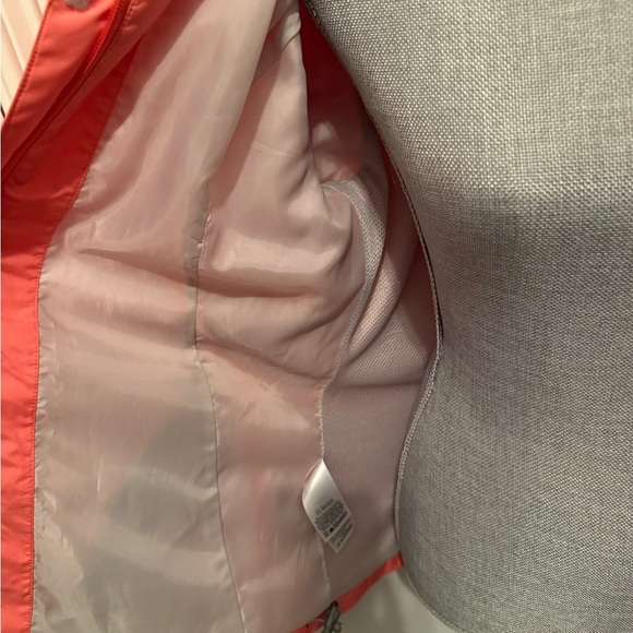 Eddie Bauer Rain Jacket | M - Picture 3 of 5